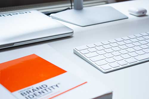 hot-to-pick-a-good-domain-name-for-your-business-clio-branding-desk