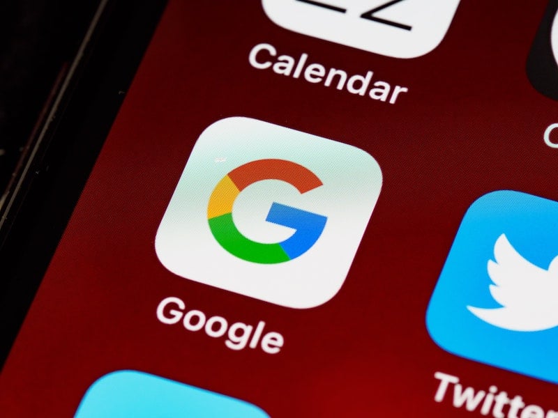 is-elementor-good-for-seo-google-logo-on-mobile