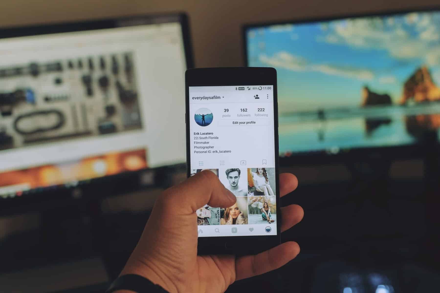 clean-pfp-social-media-profile-picture-best-practices-img-clio-websites